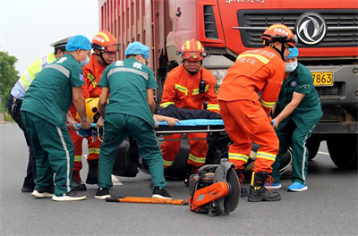 辽阳沛县道路救援